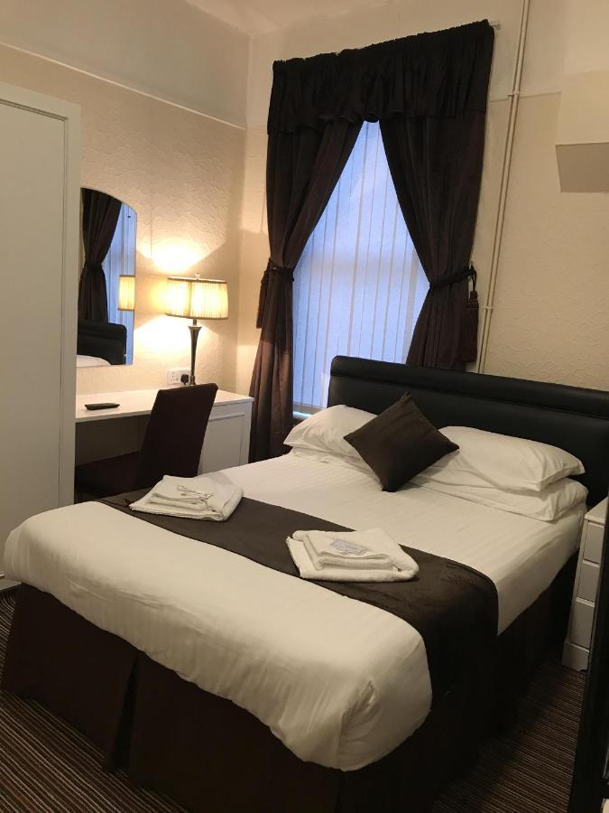 The Feathers Hotel Blackpool Dış mekan fotoğraf