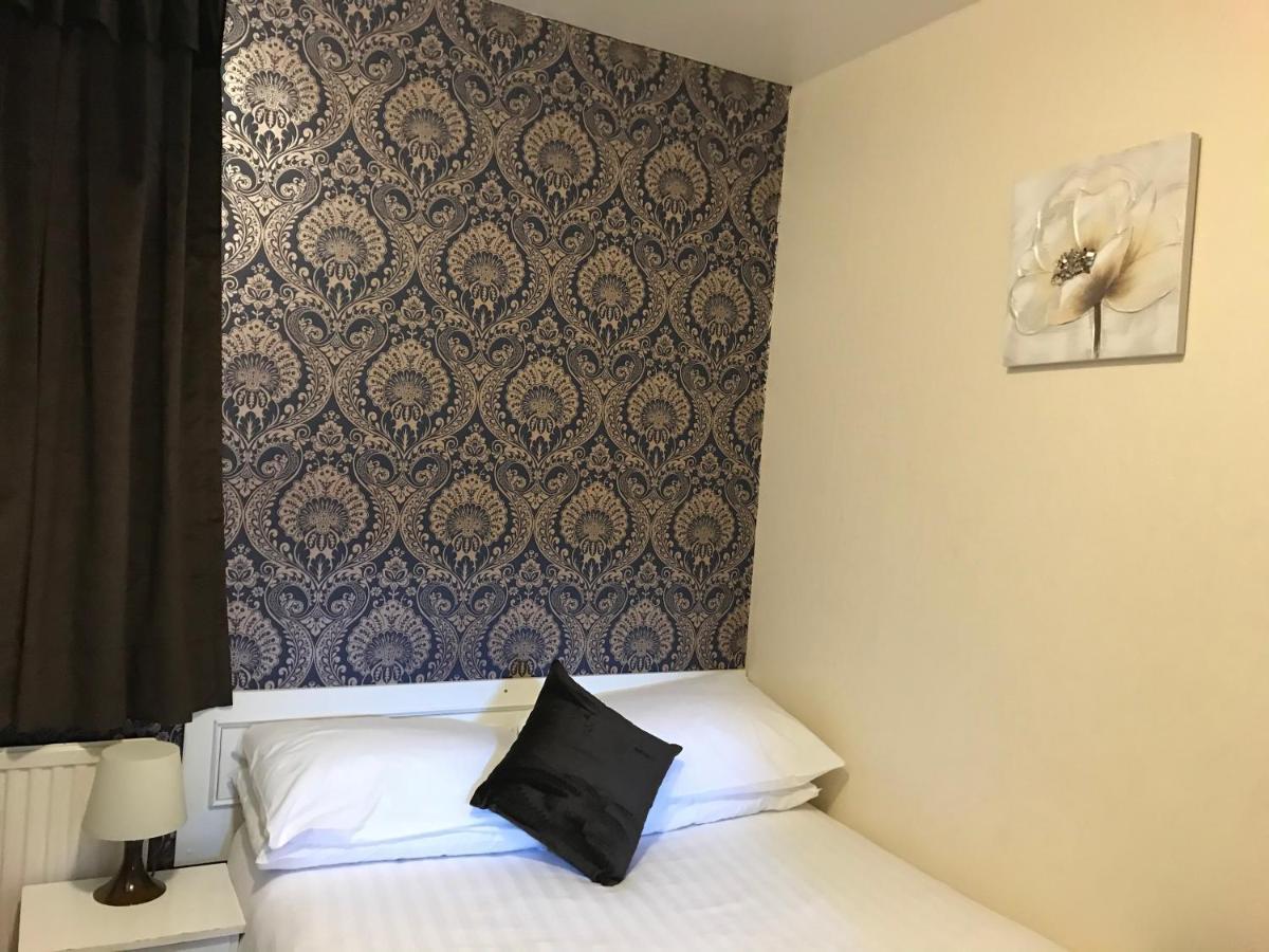 The Feathers Hotel Blackpool Dış mekan fotoğraf